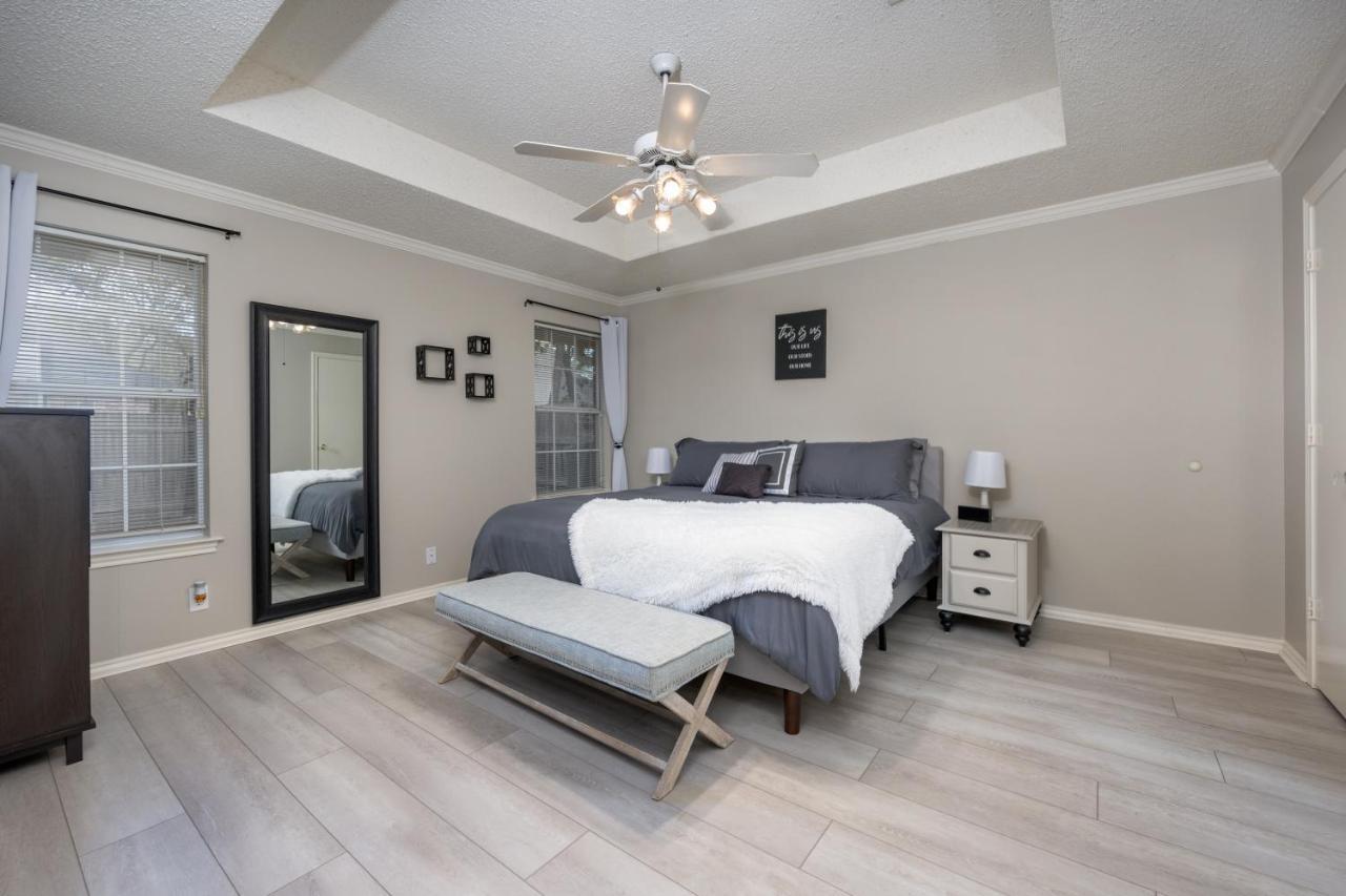 Spacious Brick House 3br 2ba A+ * Denton