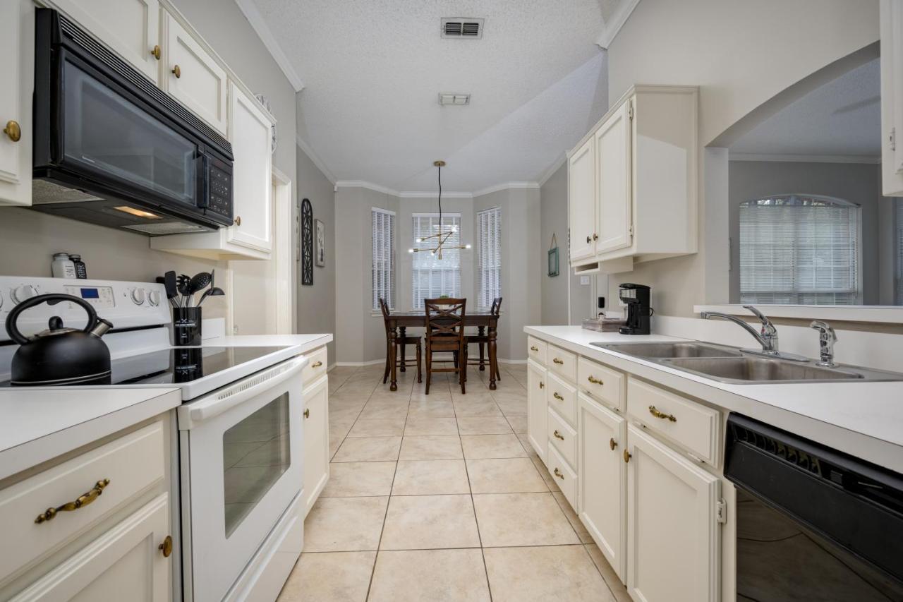 Spacious Brick House 3br 2ba A+ *
