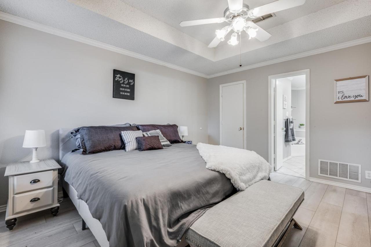 Spacious Brick House 3br 2ba A+ Denton
