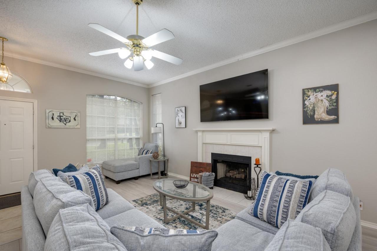 Spacious Brick House 3br 2ba A+ Holiday home